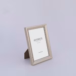 ΚΟΡΝΙΖΑ (10x15) ΠΛΑΣΤΙΚΗ ΧΡΥΣΗ 815-00087