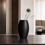 Μεταλλικό Βάζο μαύρο ανάγλυφο 20Χ7Χ30cm   24.211